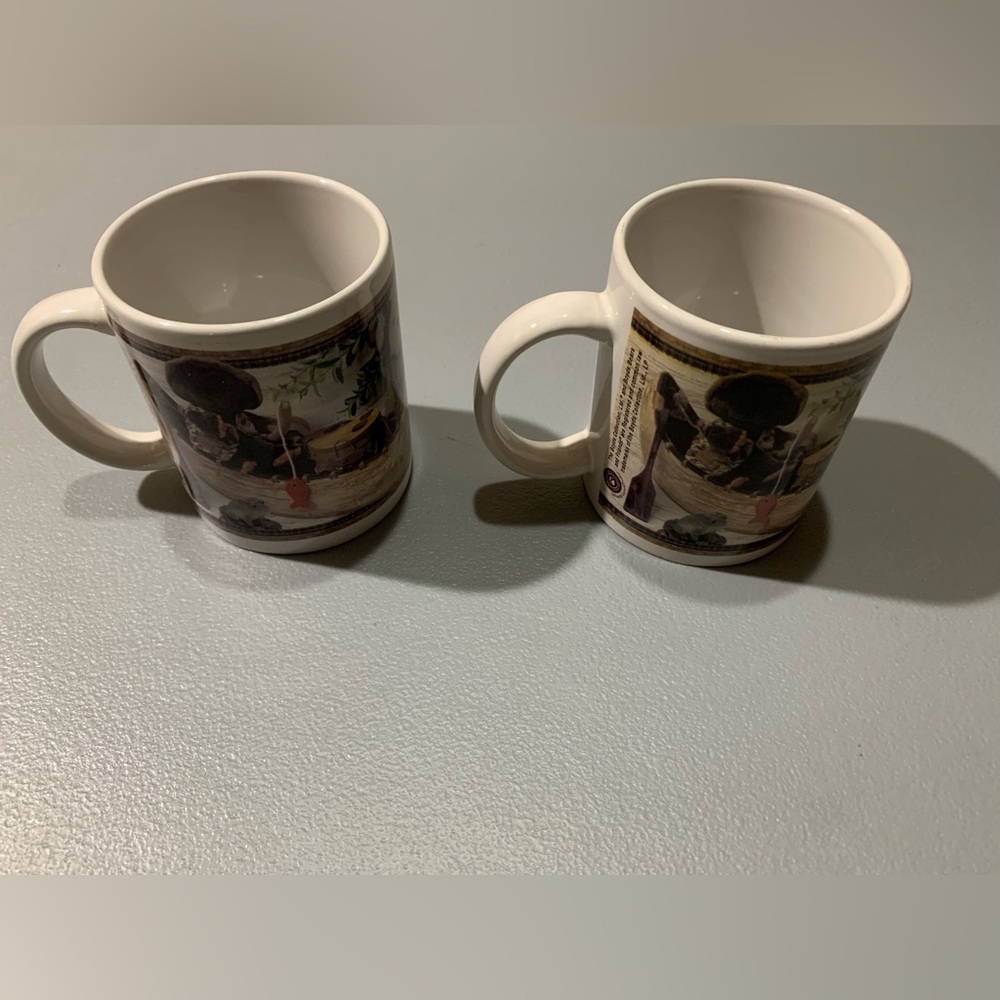 Pair of Decorative Mugs Boyd’s Bears